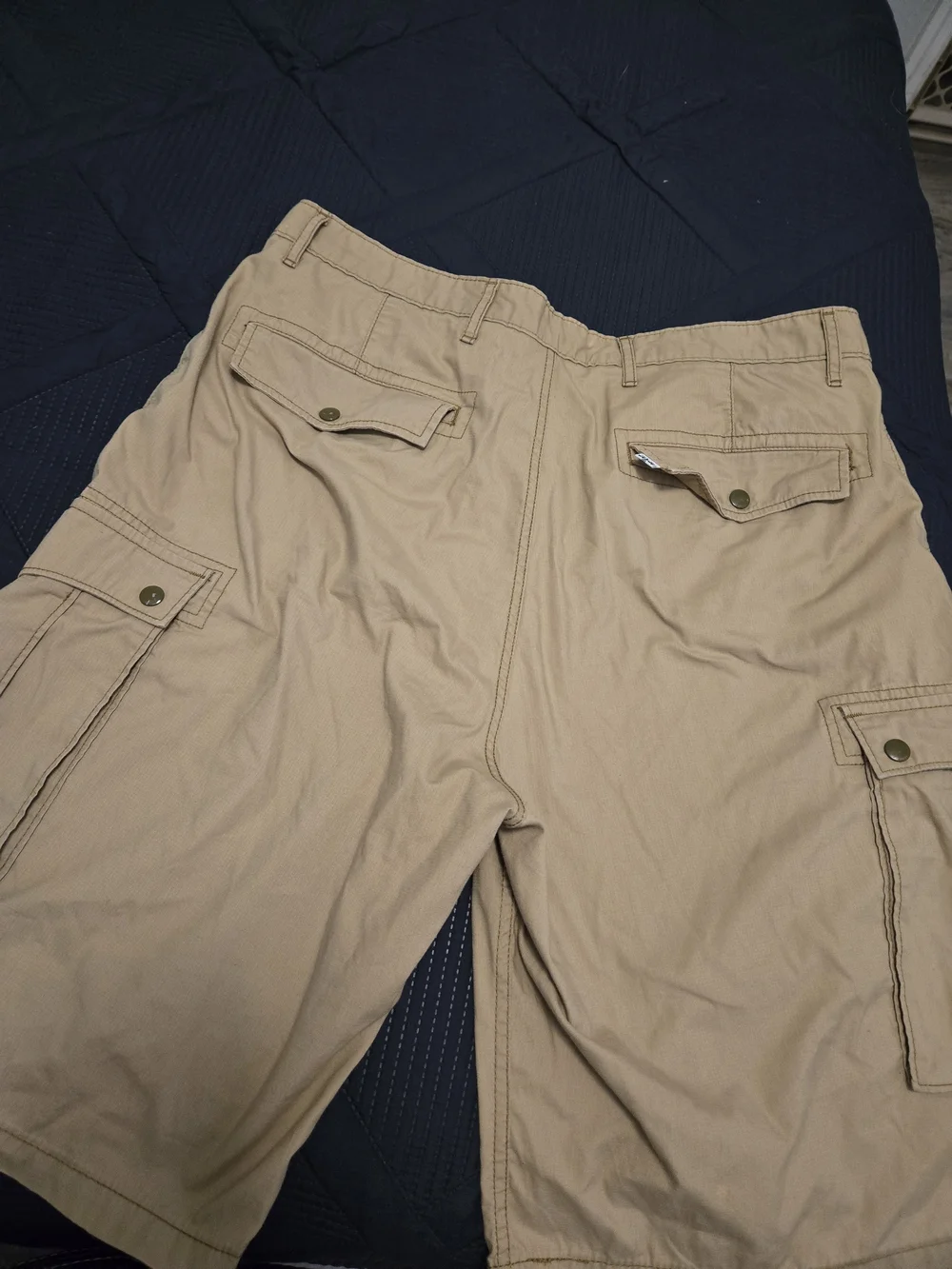 Levis Beige Cargo Shorts with Button Flap Pockets #436